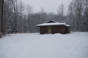 Beaumont_winter_cabin